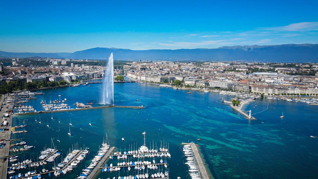 The picture shows the city of Geneva.