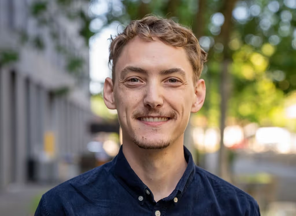 Dario Küng est responsable de la logistique du réseau de recharge.